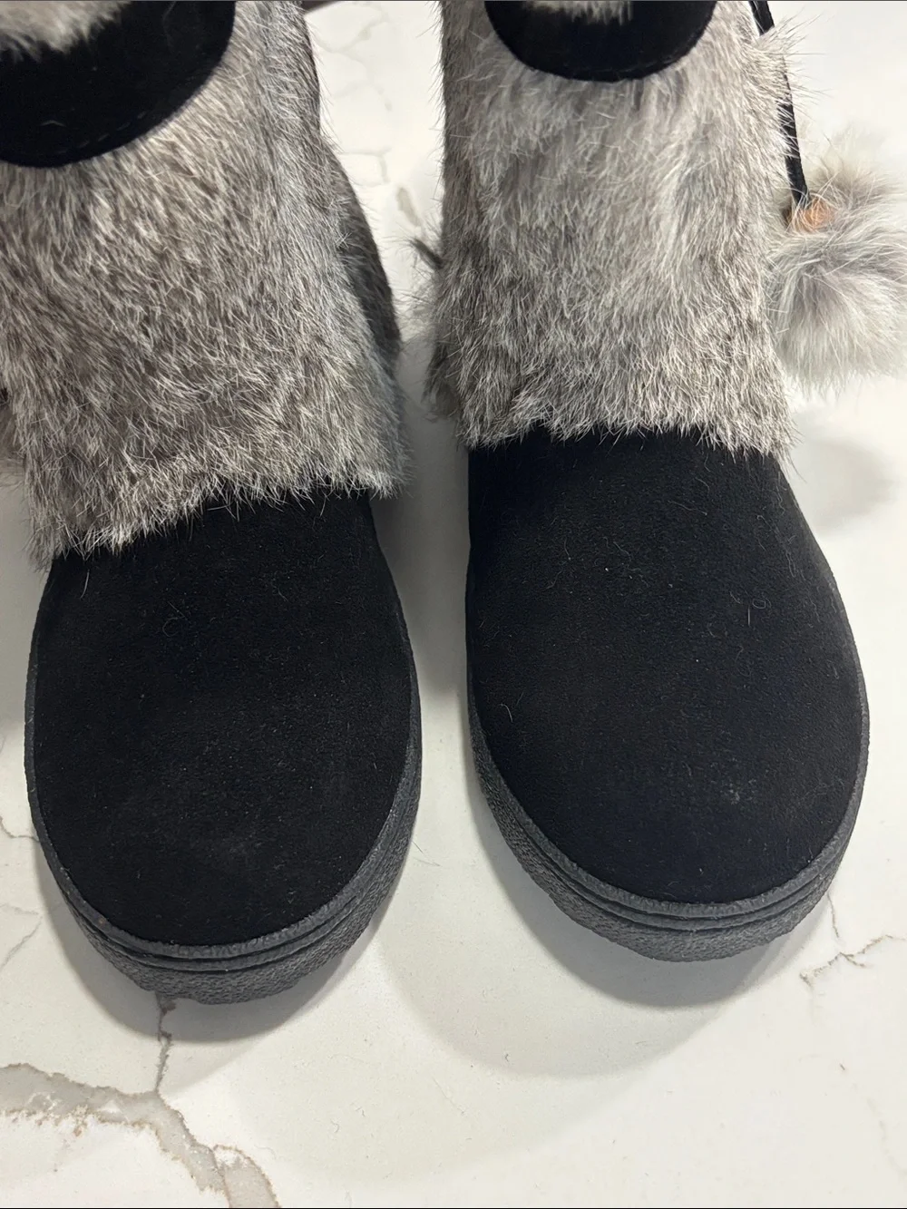 BearPaw Tama II Women's Black Suede Gray Rabbit Fur Pom Boot Grey 9 Sheepskin
